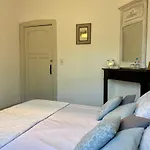 Bed & Breakfast Louise 3*