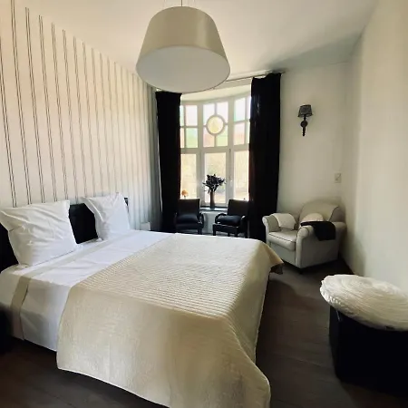 Louise 3* Stavelot