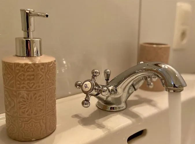 Bed & Breakfast Louise 3*