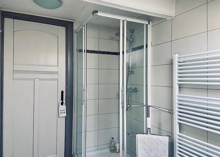 Louise Bed & Breakfast 3*