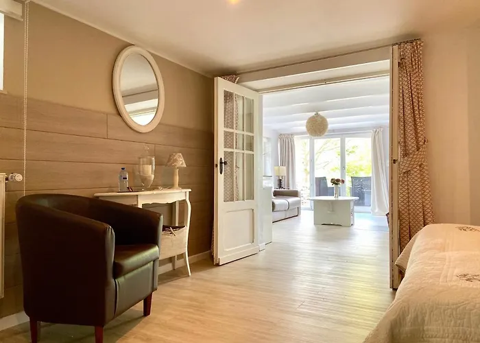 Louise Bed & Breakfast 3*